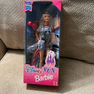 Barbie Disney fun. 4th edition. Disney exclusive